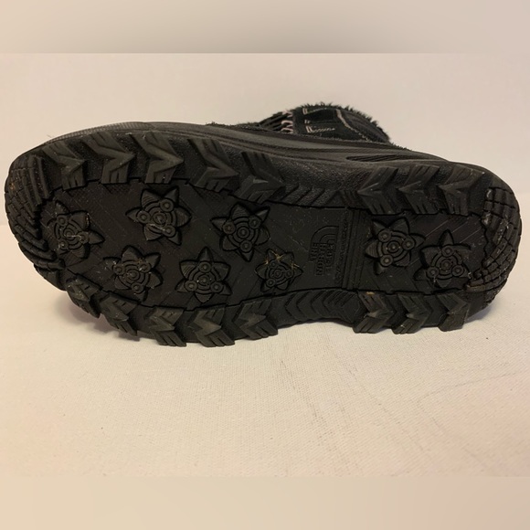 North Face Winter Boots - Picture 4 of 6